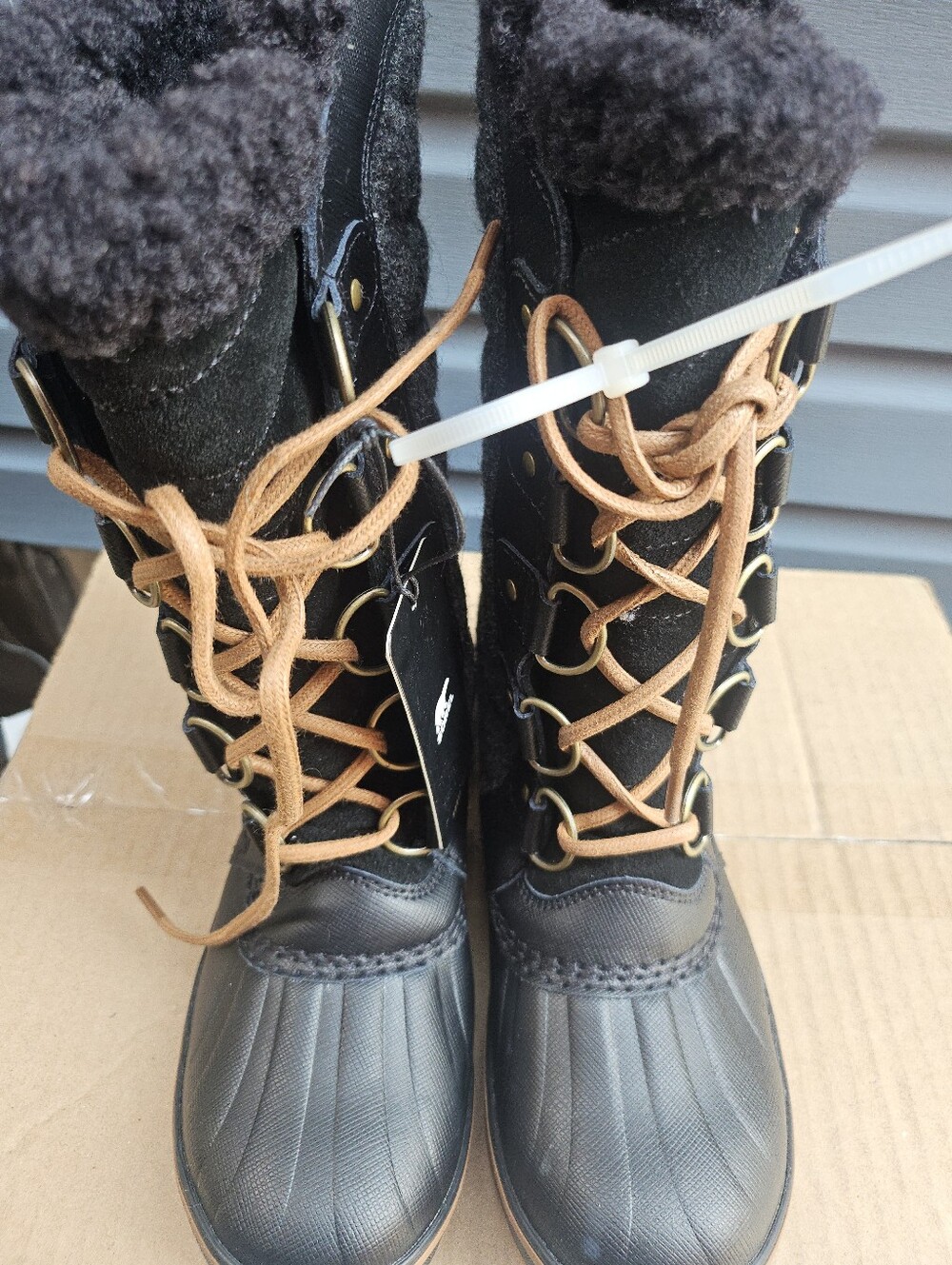 Black Winter Lace-Up Boots with Brown Laces